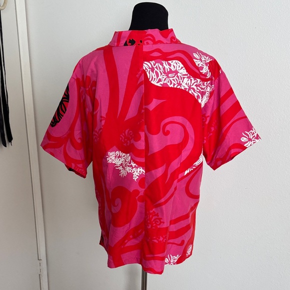 Vibrant Red and Black Women's Top - Picture 3 of 5